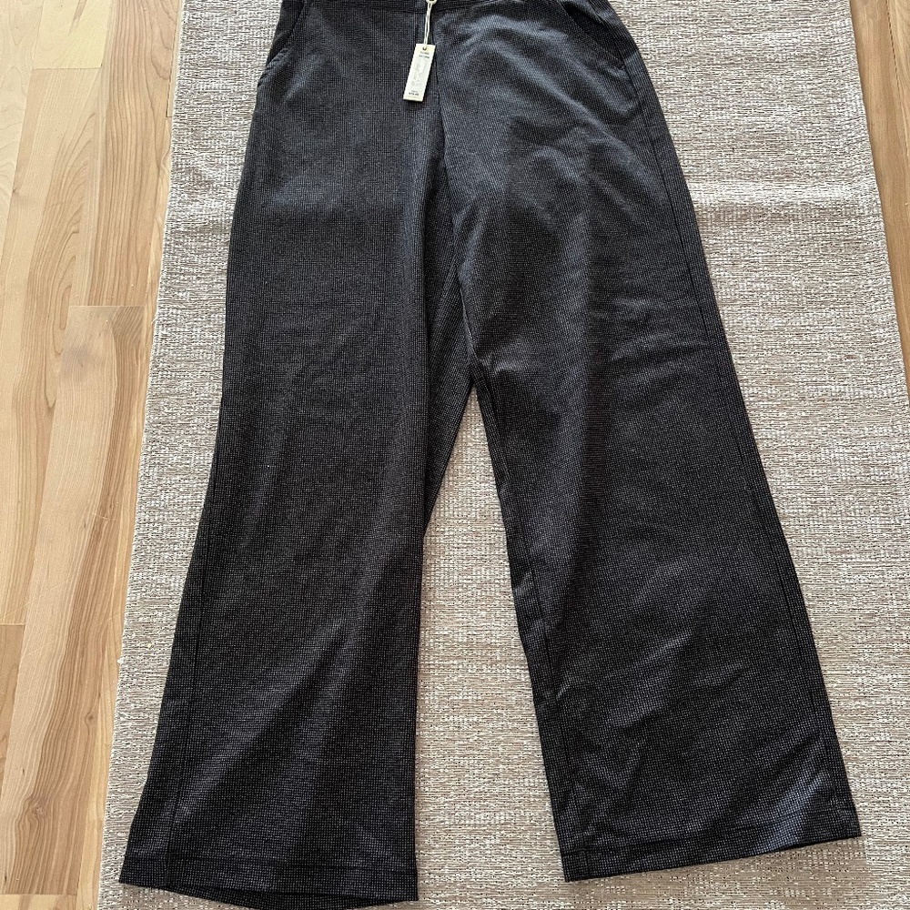Max Studio wide leg pants
